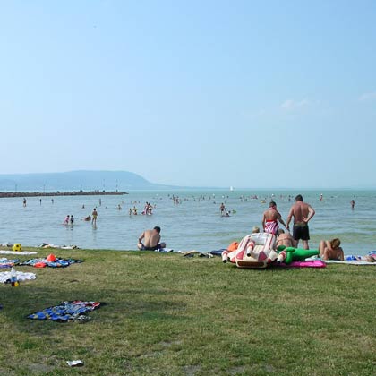 Strand in Balatonmáriafürdö