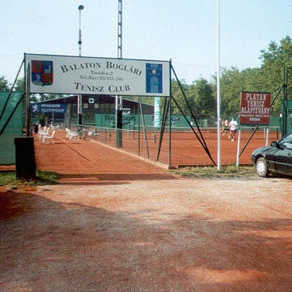 Tennisplatz in Balatonboglár